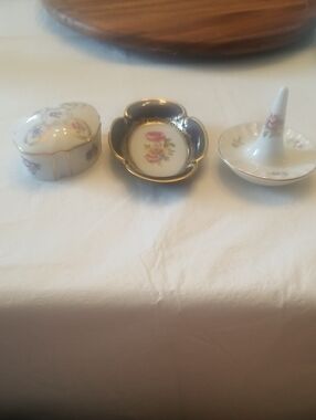 Porcelain Floral Accent Ring Holder and Trinket Dishes - White and Gold